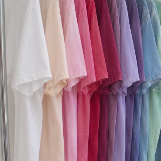 People One Star Review Comfort Colors shirt video: color rack and try-on by a woman and a man